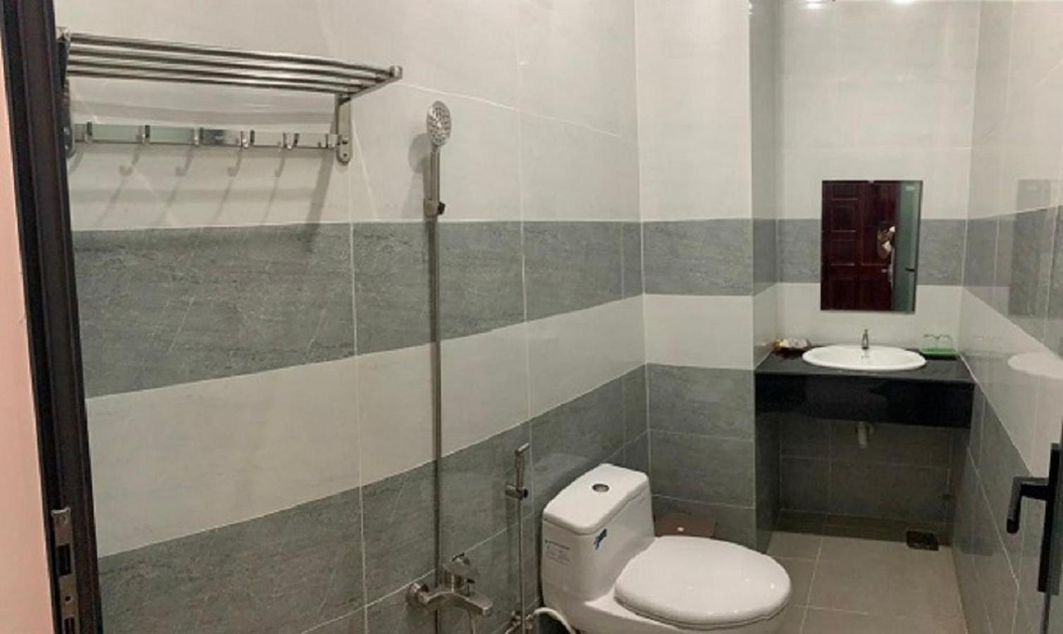 Khach San Hoang Kim Hotel Bac Lieu Exterior photo